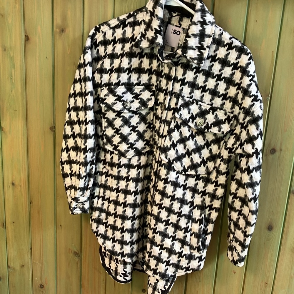 SO Oversized Houndstooth Black & White Button Up Shacket Jacket Sz X Small